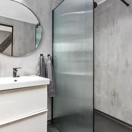 Skarnsundet * Venneshamn