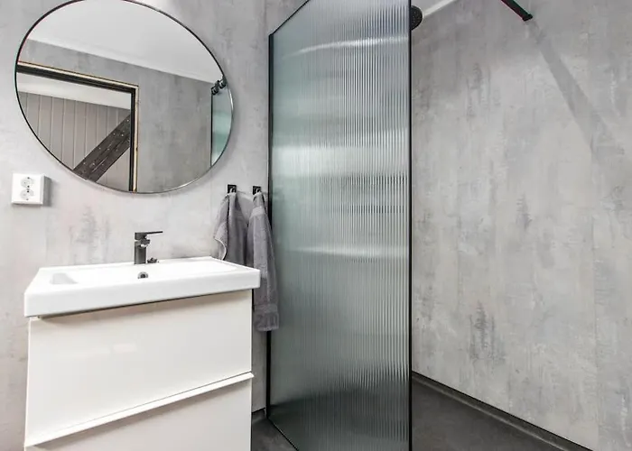 Skarnsundet * Venneshamn